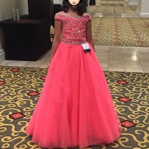 Little Girls Evening Gown - Pageant dress